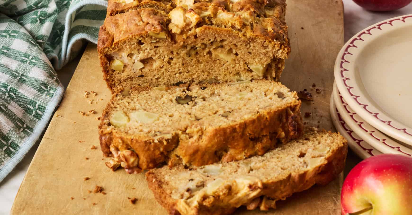 Apple Cinnamon Bread with Walnuts