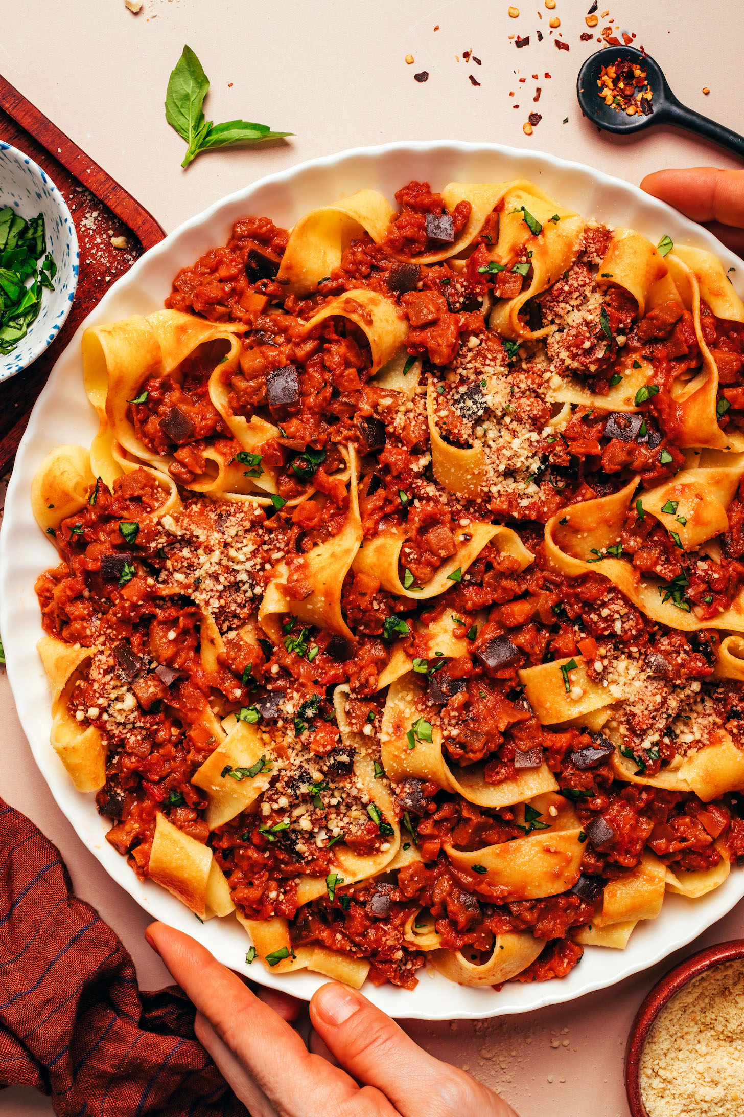 Easy Eggplant Bolognese (1 Pot, Vegan)
