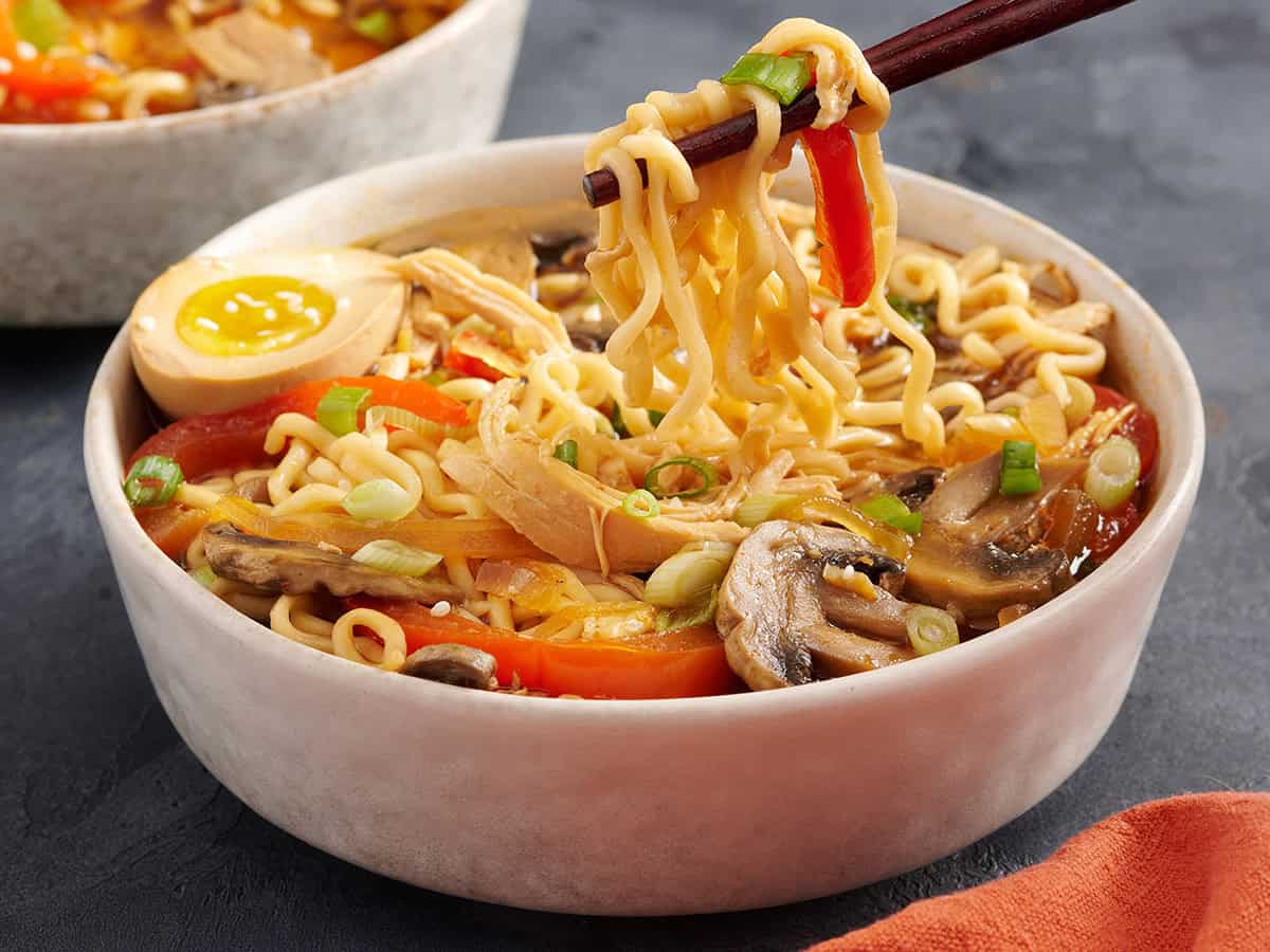 Slow Cooker Chicken and Vegetable Ramen